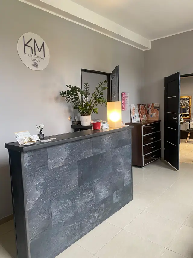 Recepcja salonu KM Studio zdrowia i urody w Gliwicach